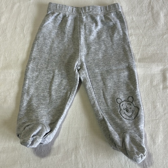 Disney Baby - White and Gray 2-piece Winnie the Pooh Outfit - Picture 4 of 6